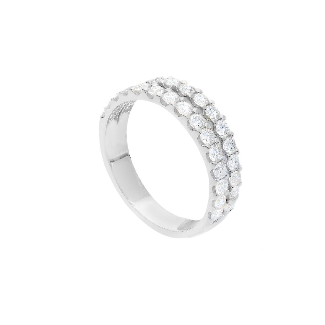 Anello in oro bianco 7500/ooo con diamanti naturali