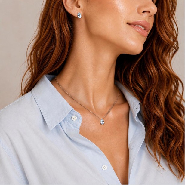 Orecchino lobo in oro bianco 750/°°° diamante e acquamarina