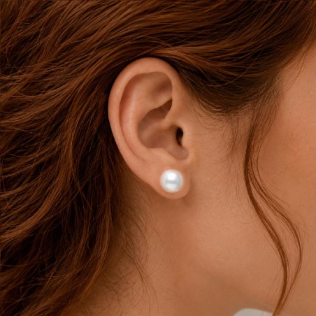 Orecchini lobo in oro bianco 750/°°° e perla