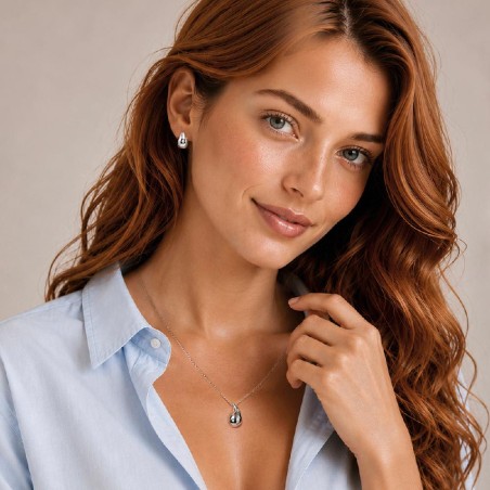 Girocollo in oro bianco 375/°°° e diamante con goccia