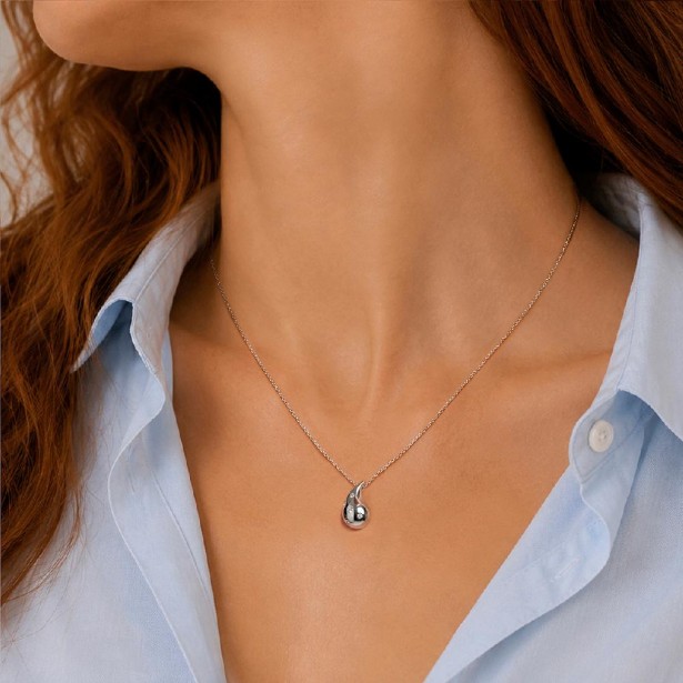 Girocollo in oro bianco 375/°°° e diamante con goccia