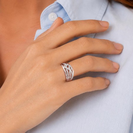 Anello in oro bianco 375/°°° e diamante