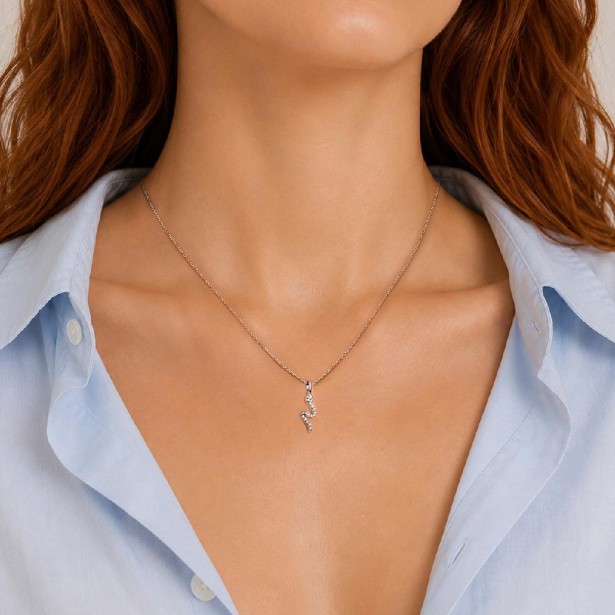 Girocollo in oro bianco 375/ooo con diamanti naturali