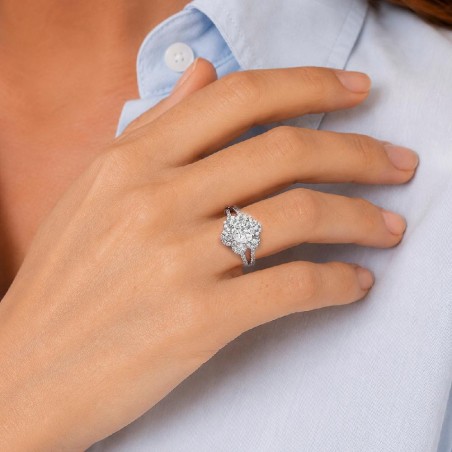 Anello in oro bianco 750/ooo con diamante naturale