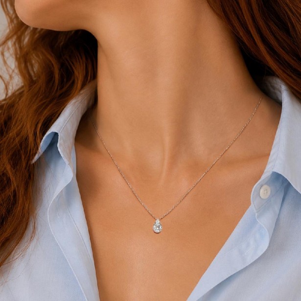 Girocollo in oro bianco 750/ooo con diamante naturale