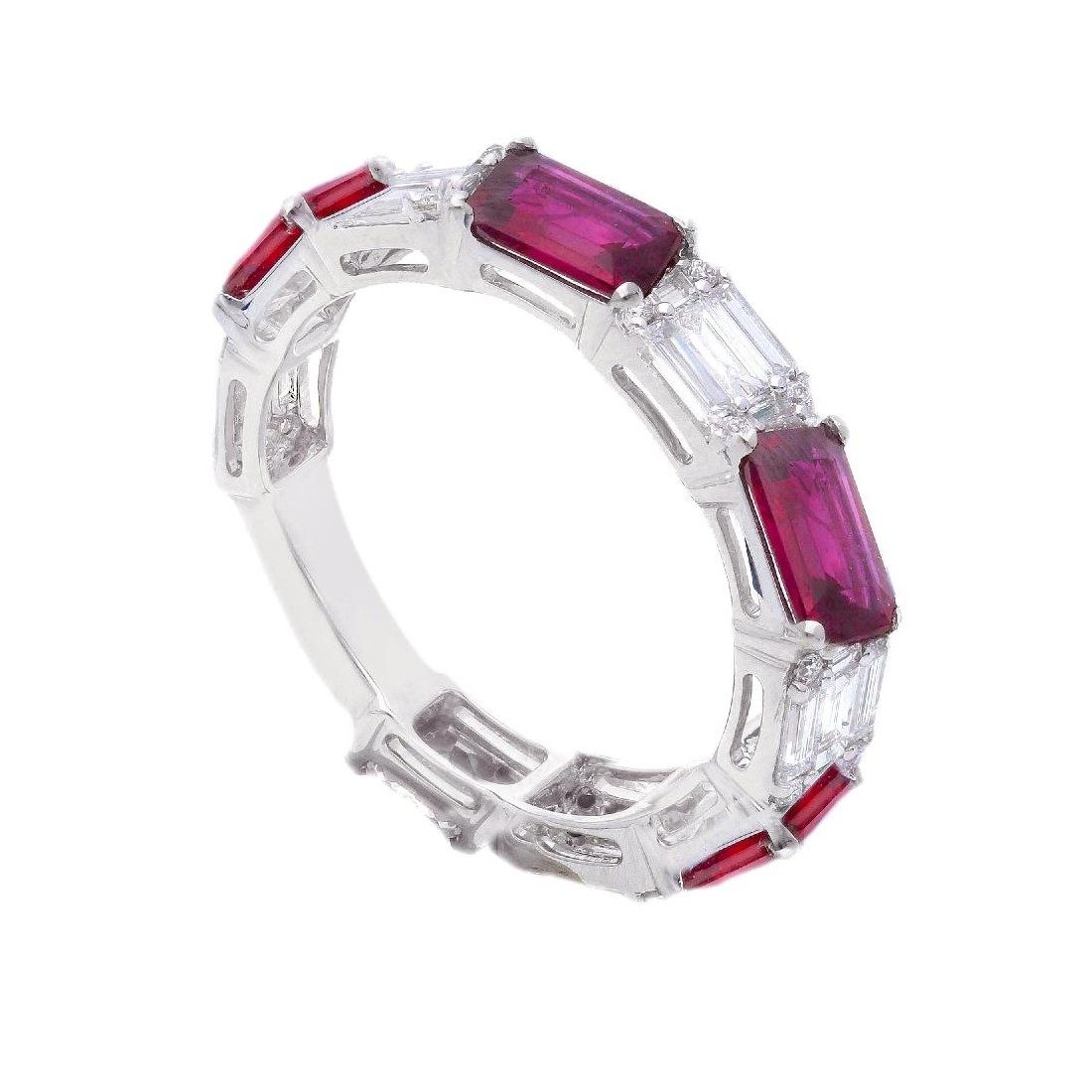 Anello eternity in oro bianco 750/ooo con diamanti naturali e rubino