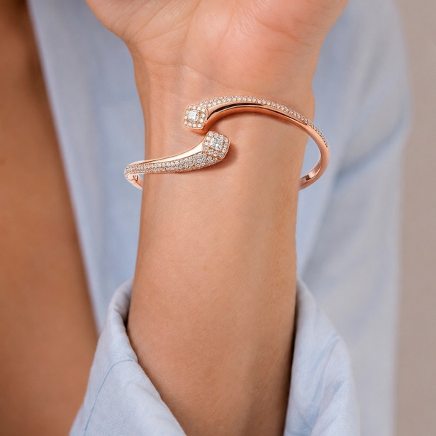 Bracciale rigido in oro rosa 750/ooo con diamantenaturale